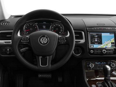 2016 Volkswagen Touareg Lux