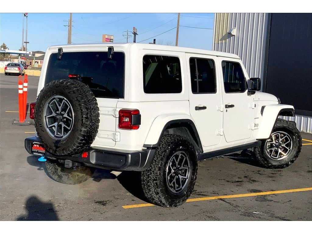 2024 Jeep Wrangler Sahara