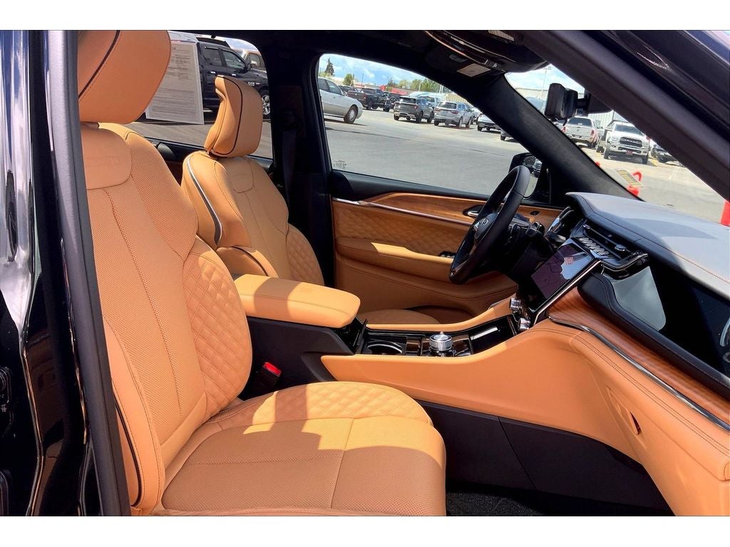 2025 Jeep Grand Cherokee L Summit Reserve