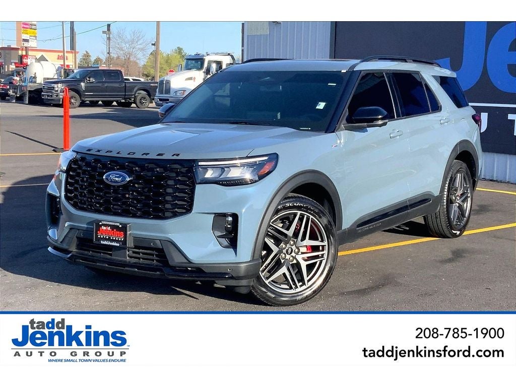 2025 Ford Explorer ST-LINE 4WD (PL535)'s photo