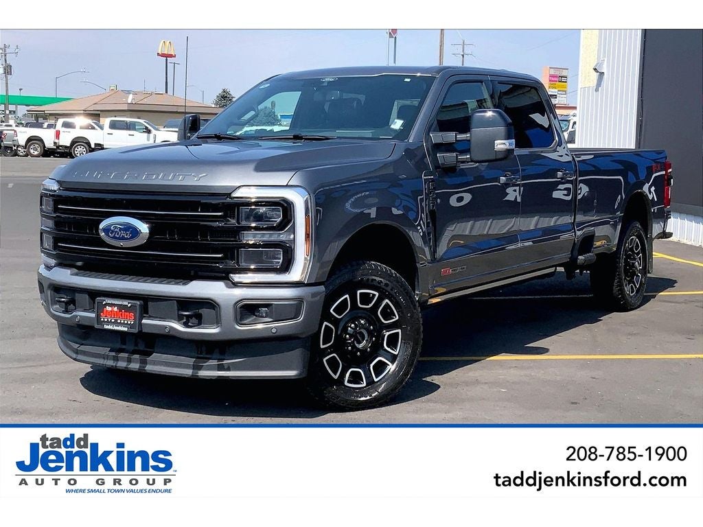 2025 Ford F-350 Super Duty Platinum