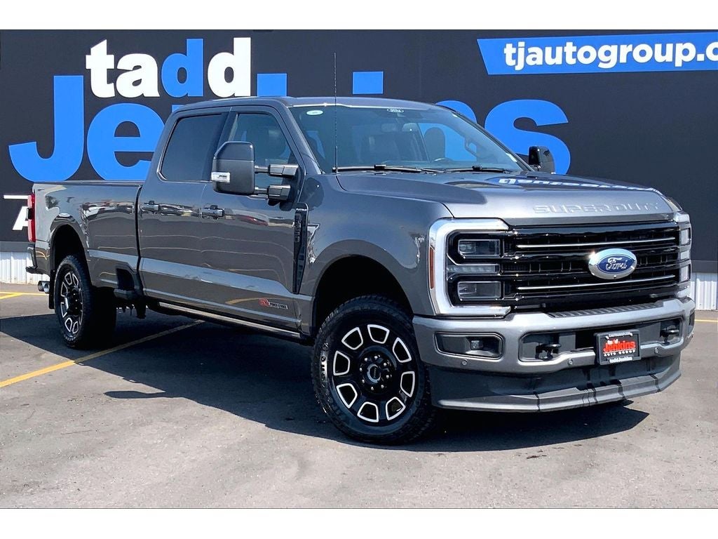 2025 Ford F-350 Super Duty Platinum