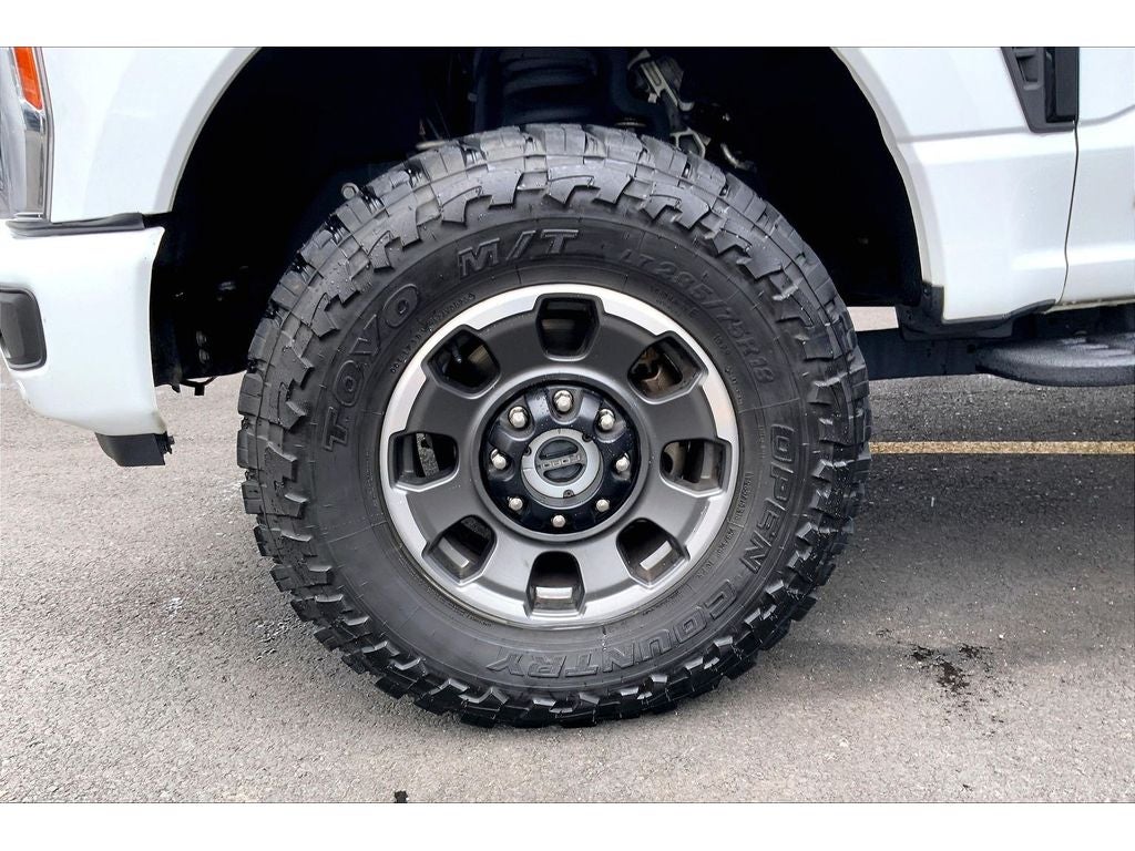 2023 Ford F-350 Super Duty LARIAT