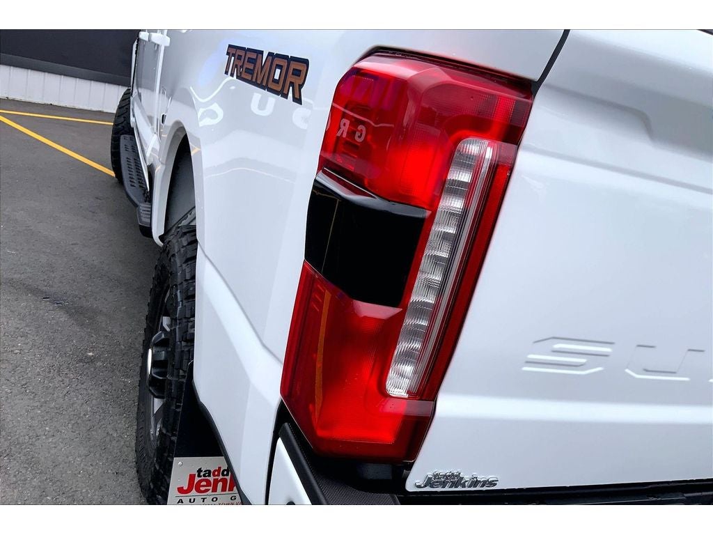 2023 Ford F-350 Super Duty LARIAT