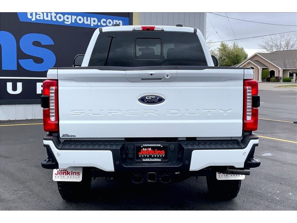 2023 Ford F-350 Super Duty LARIAT