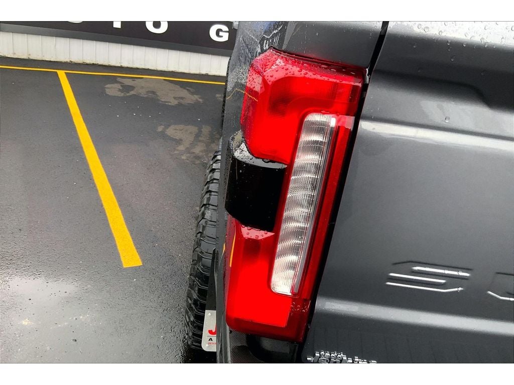 2024 Ford F-350 Super Duty LARIAT