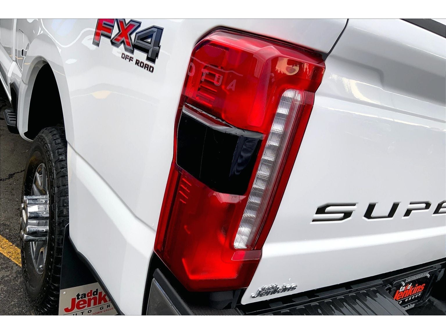 2025 Ford F-350 Super Duty LARIAT