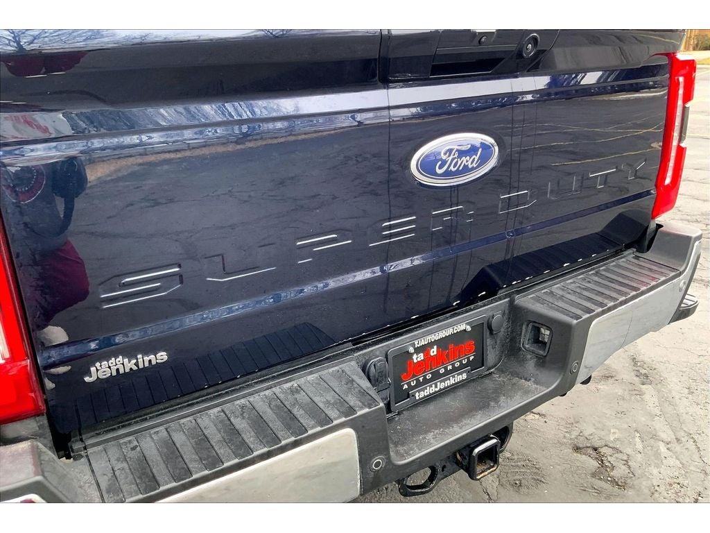 2025 Ford F-350 Super Duty LARIAT