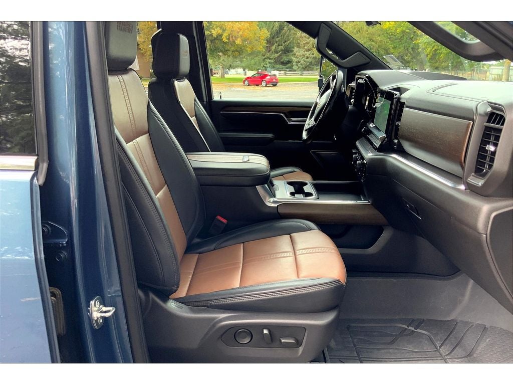 2025 Chevrolet Silverado 3500 High Country