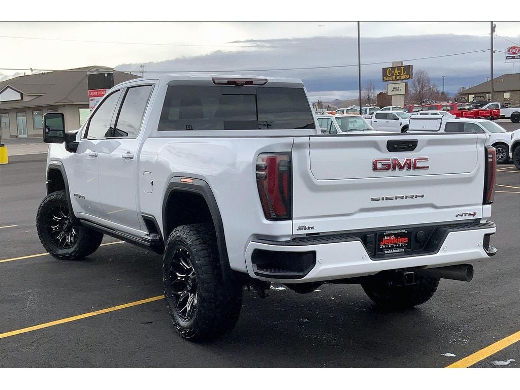 2024 GMC Sierra 2500 AT4