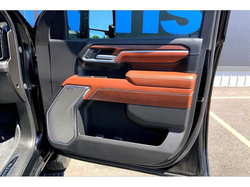 2025 GMC Sierra 3500 Denali Ultimate
