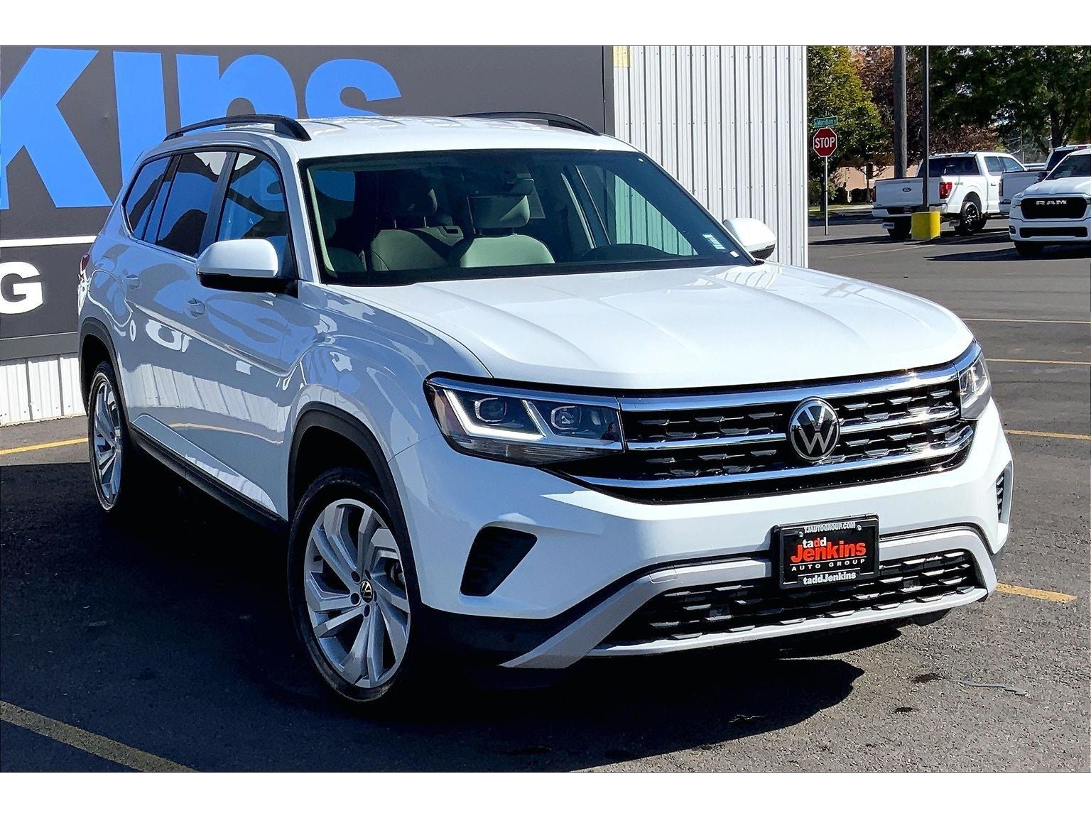 2023 Volkswagen Atlas 3.6L V6 SE w/Technology