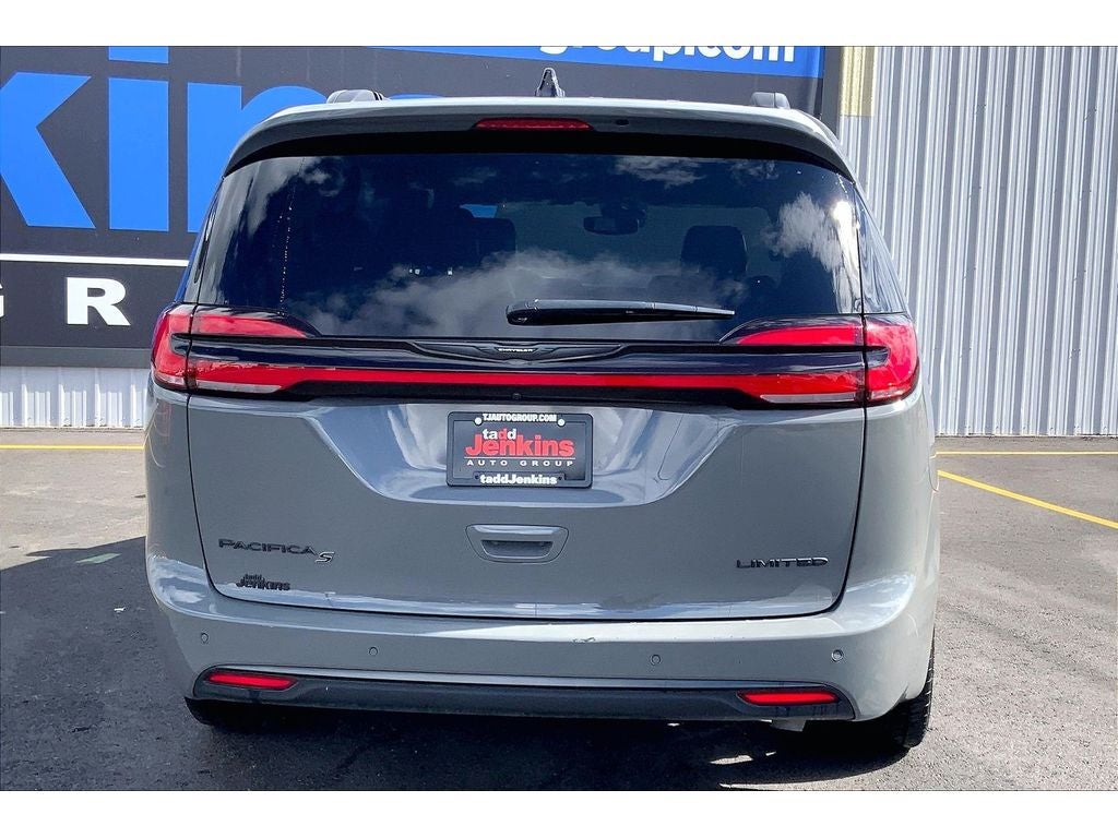 2025 Chrysler Pacifica Limited