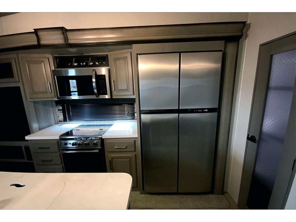 2021 KEYSTONE MONTANA 3120RL