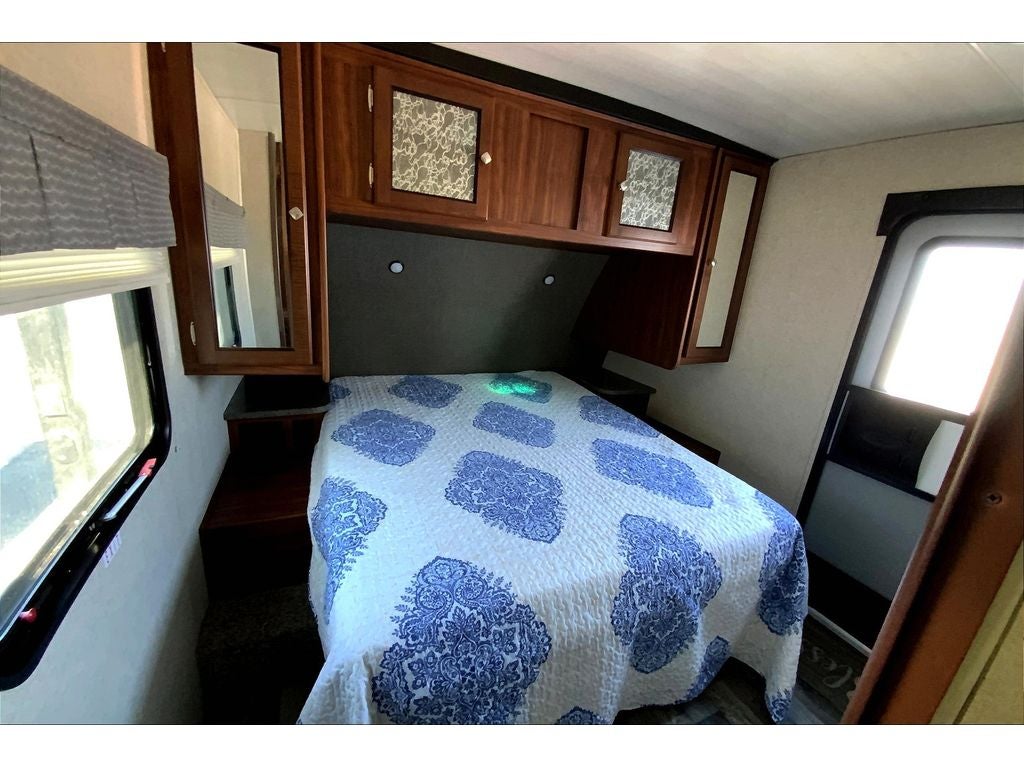 2017 HEARTLAND WILDERNESS Base