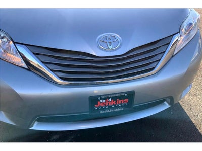 2013 Toyota Sienna XLE