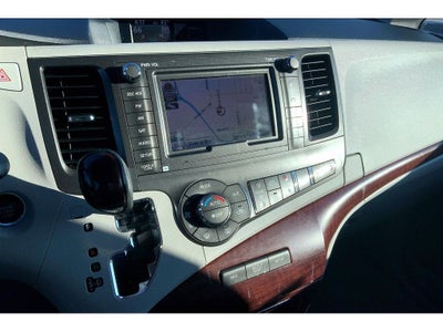 2013 Toyota Sienna XLE