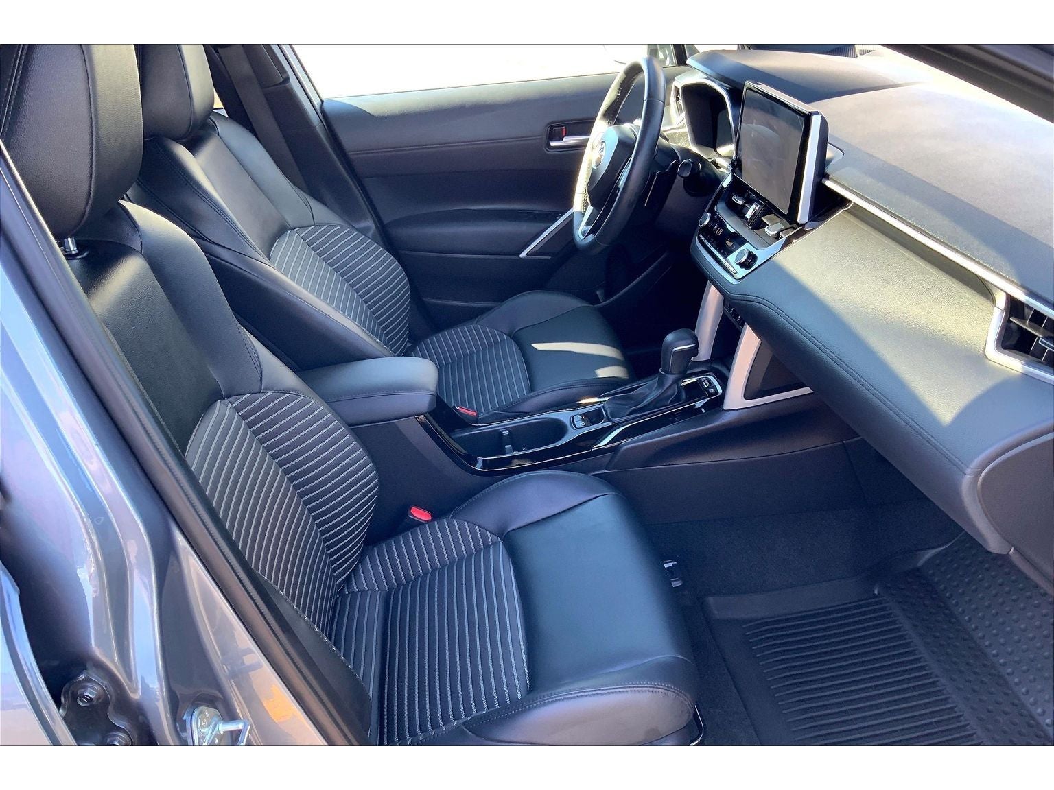 2025 Toyota Corolla Cross Hybrid Hybrid XSE