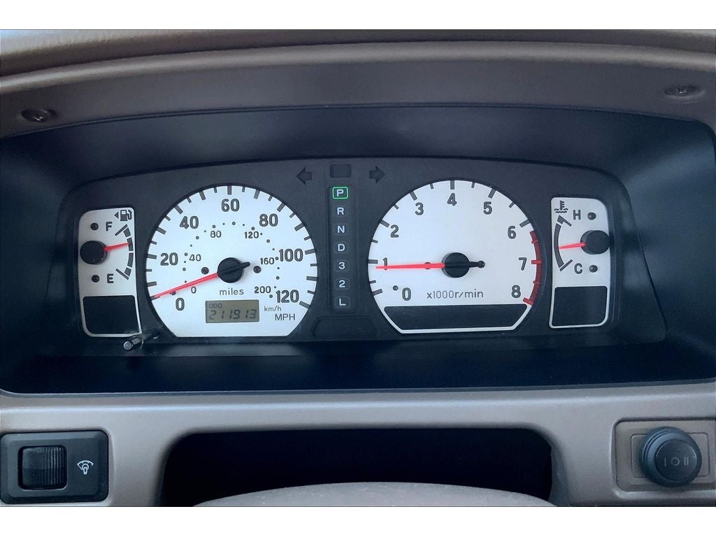 2004 Mitsubishi Montero Sport XLS