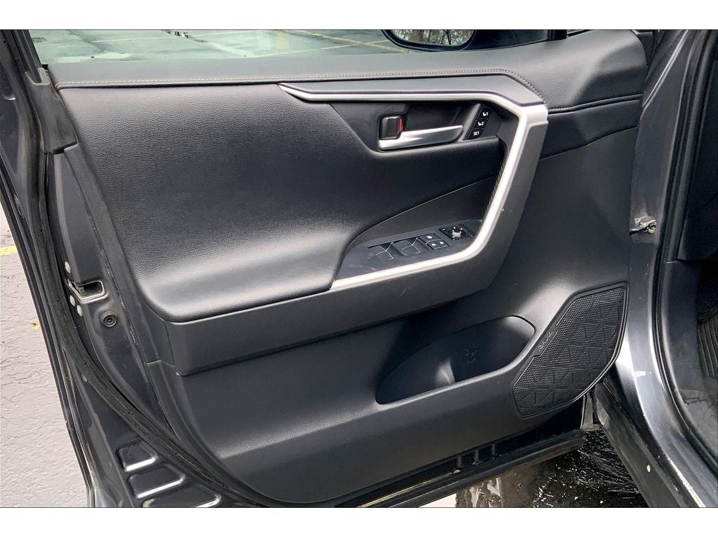 2020 Toyota RAV4 Limited