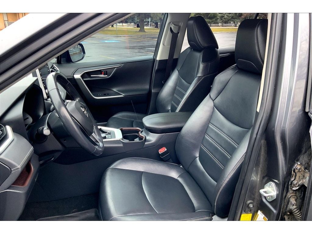 2020 Toyota RAV4 Limited