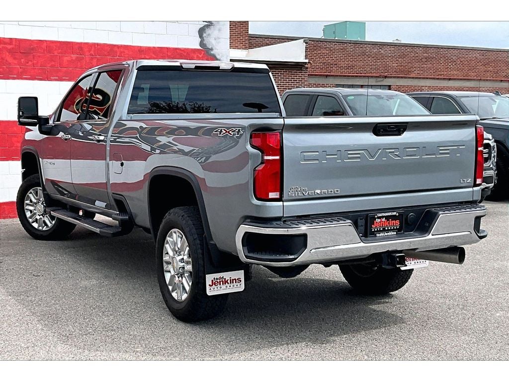 2025 Chevrolet Silverado LTZ