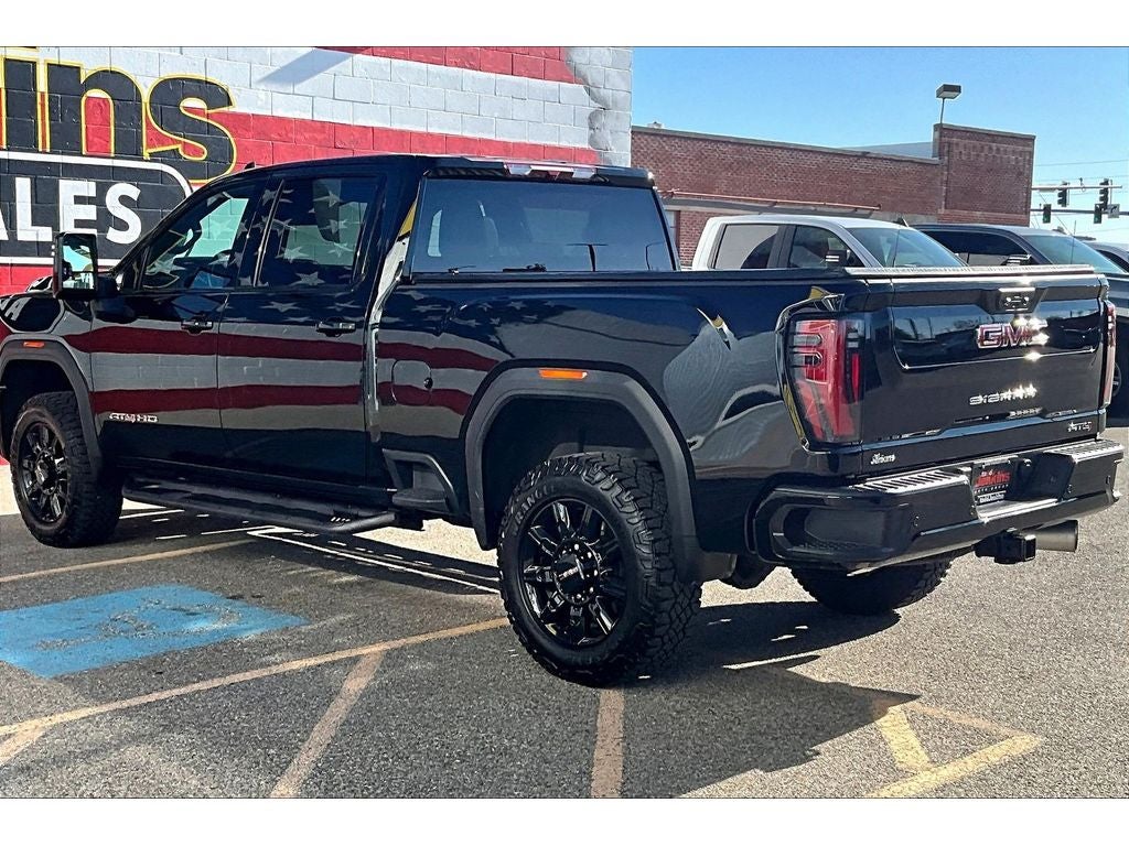 2024 GMC Sierra AT4