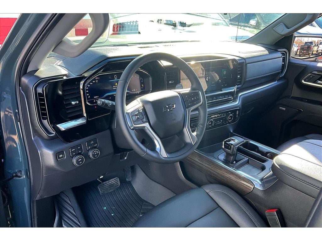 2025 Chevrolet Silverado LT Trail Boss