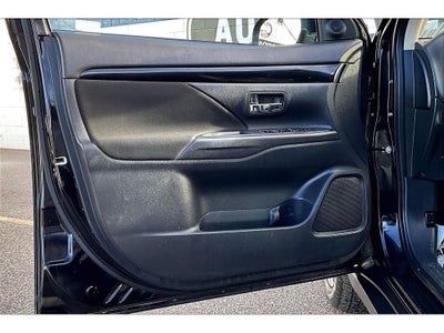 2020 Mitsubishi Outlander ES