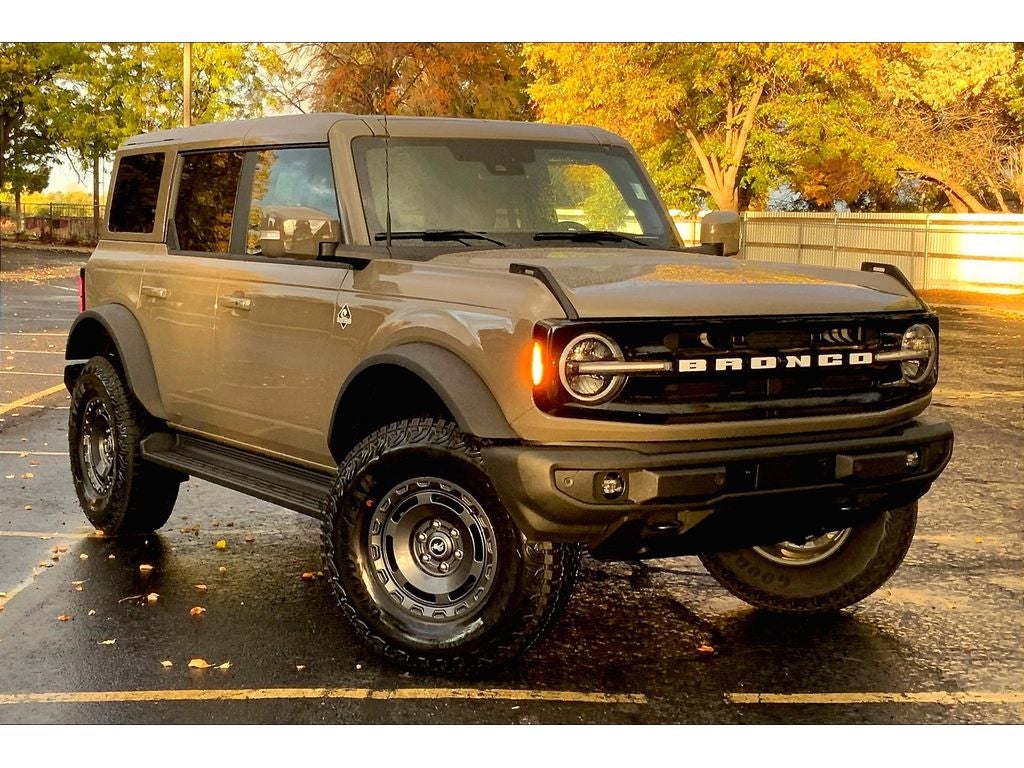 2025 Ford Bronco Outer Banks