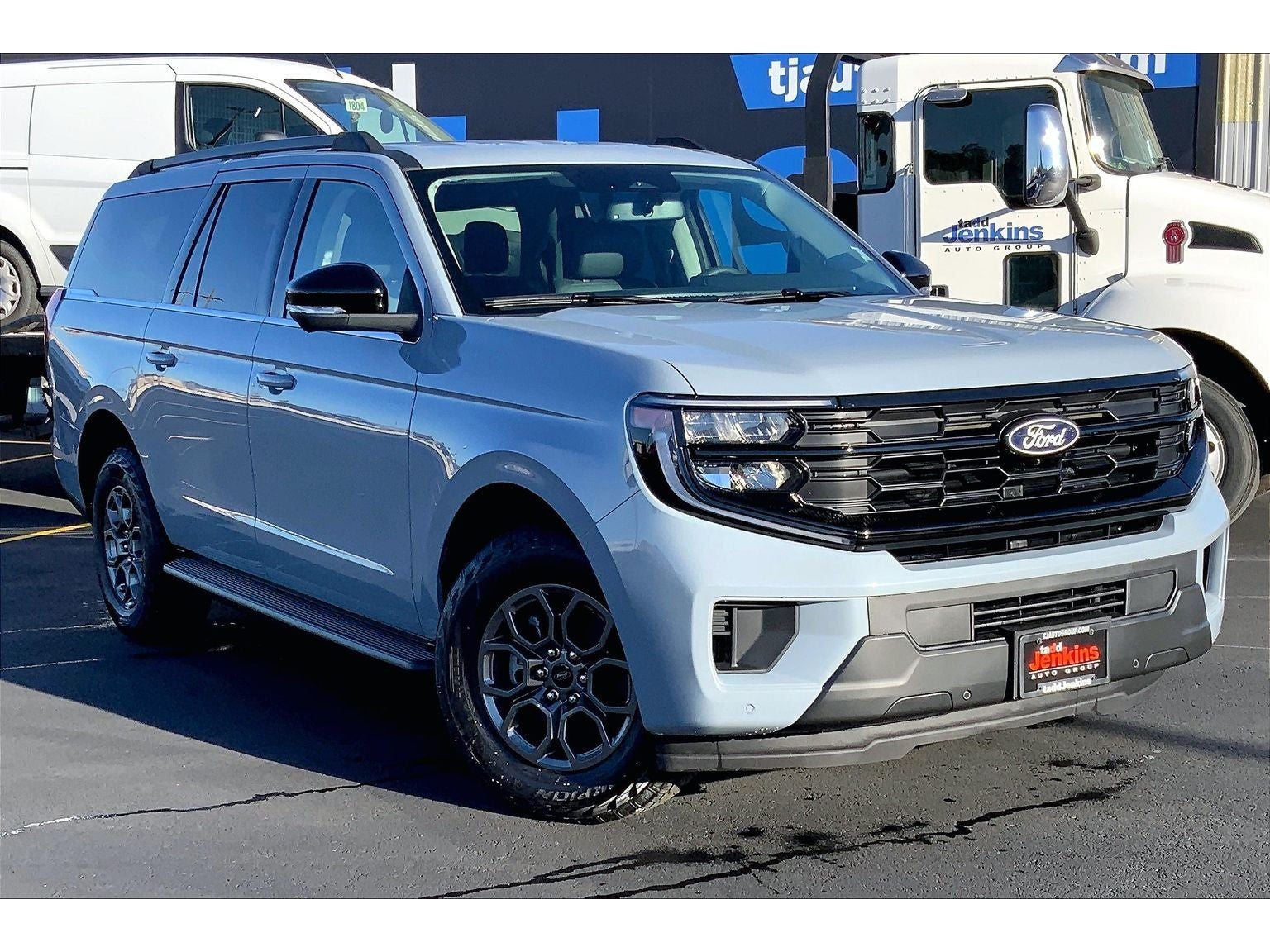2027 Ford Expedition MAX Active