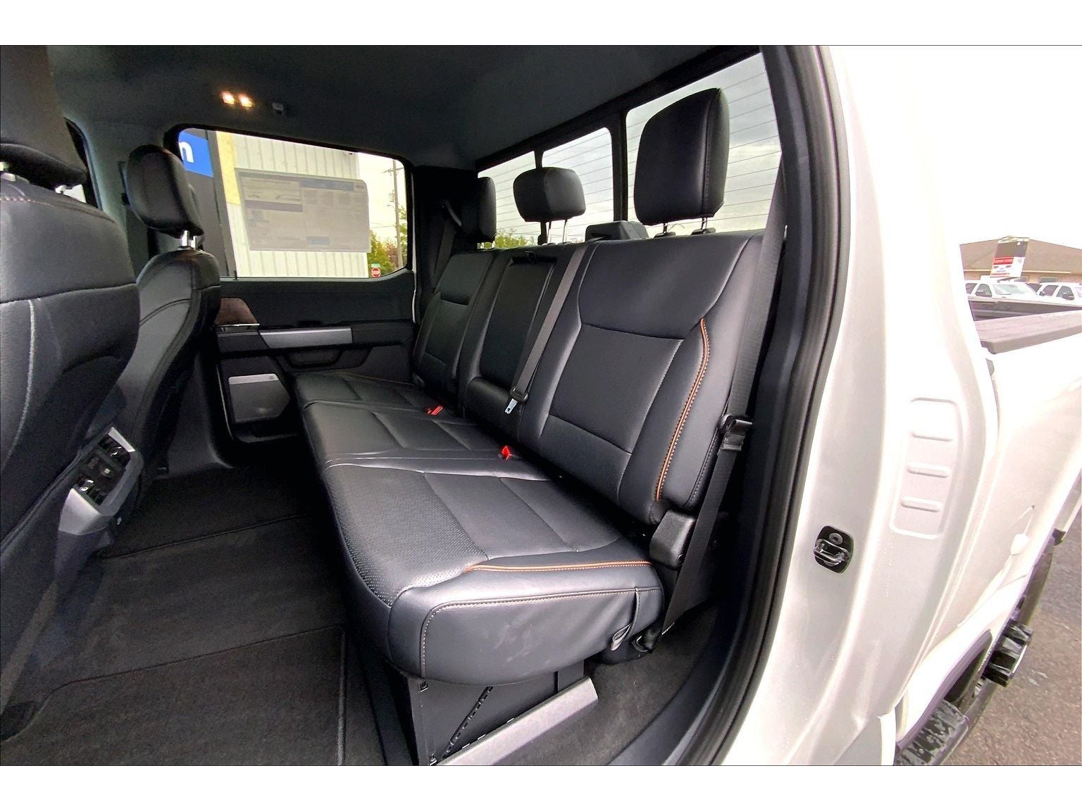 2027 Ford F-250 Super Duty LARIAT