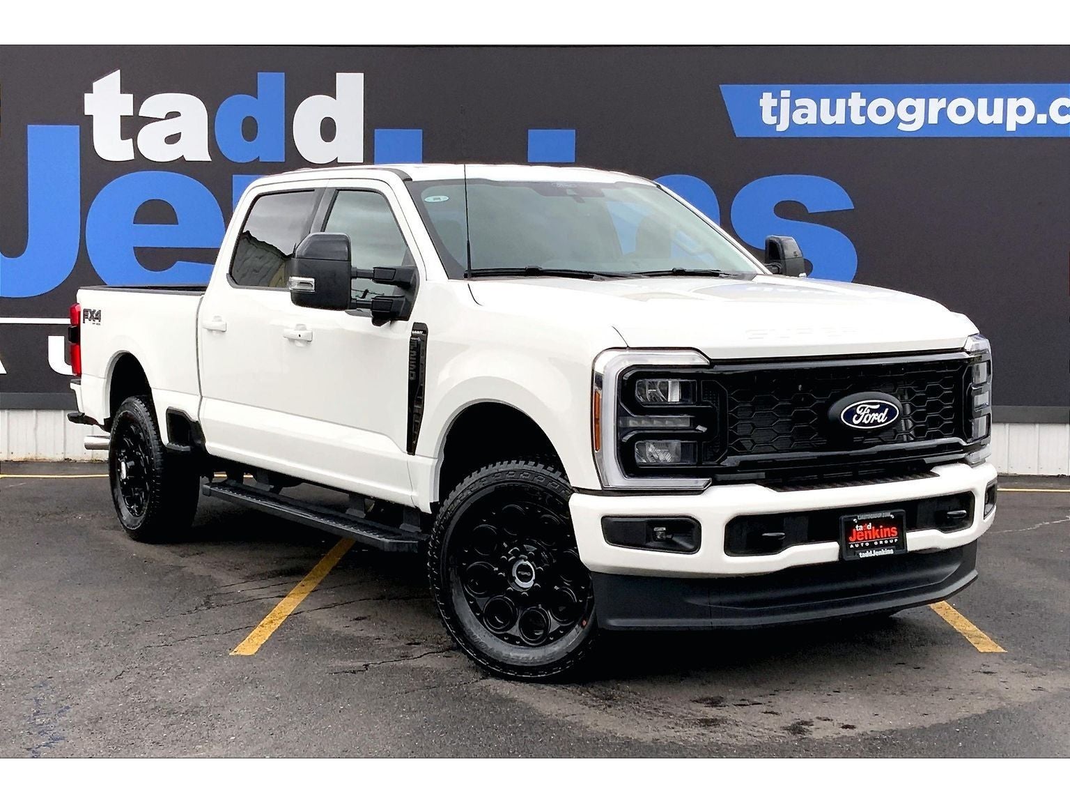 2027 Ford F-250 Super Duty LARIAT