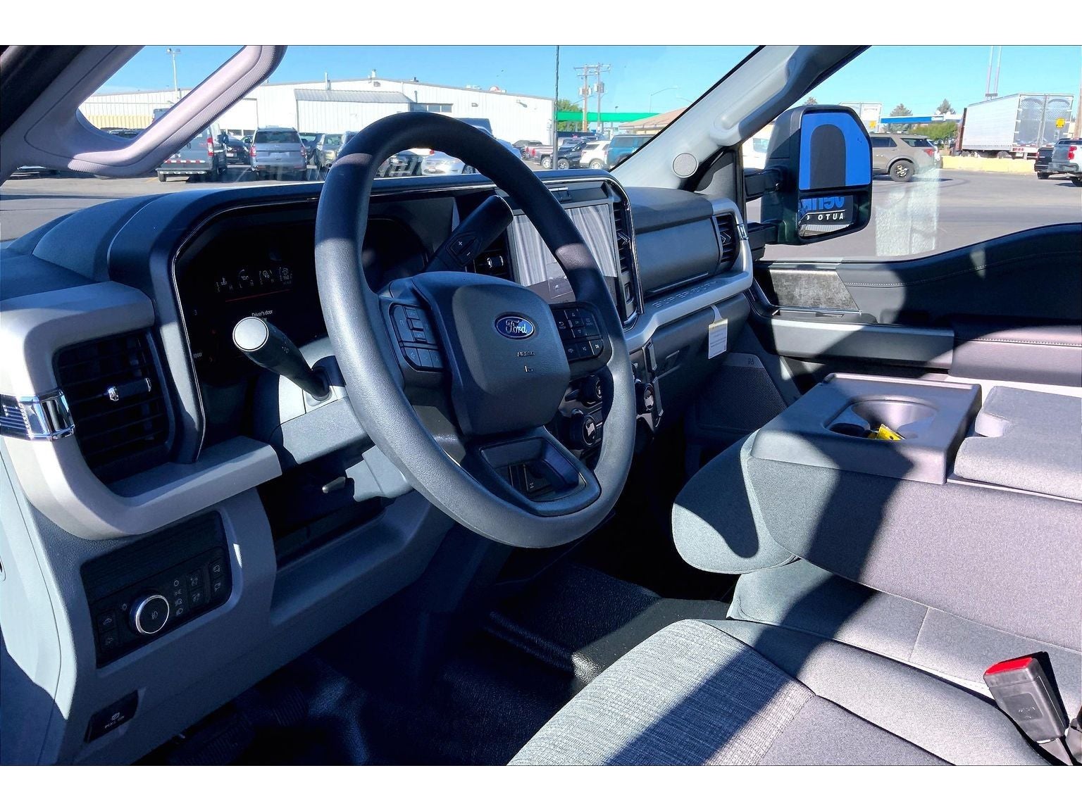 2027 Ford F-350 Super Duty XLT