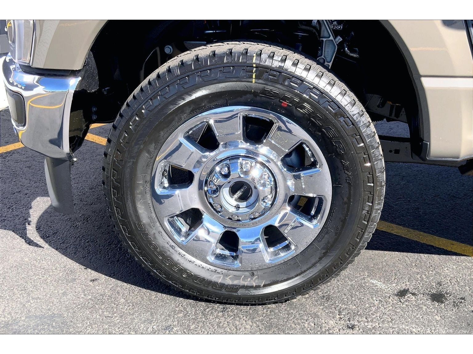 2027 Ford F-350 Super Duty LARIAT