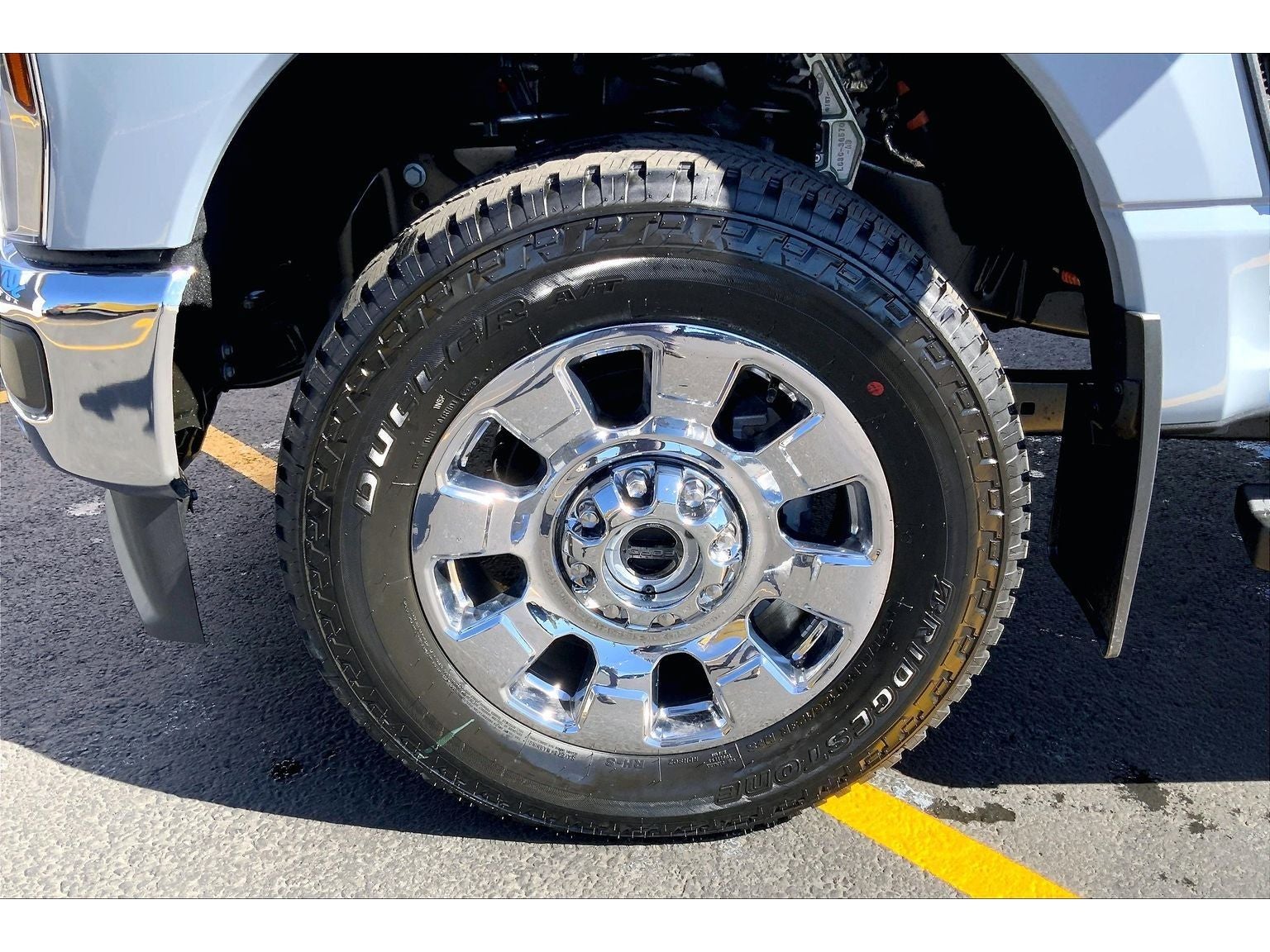 2027 Ford F-350 Super Duty LARIAT