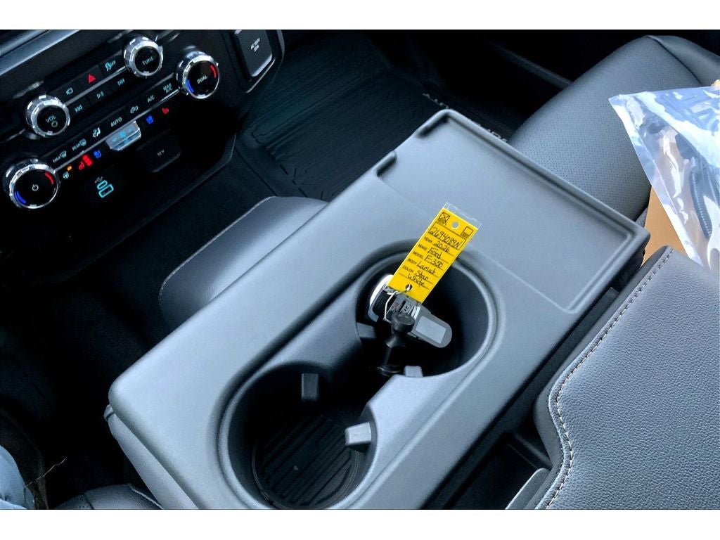 2026 Ford F-350 Super Duty LARIAT