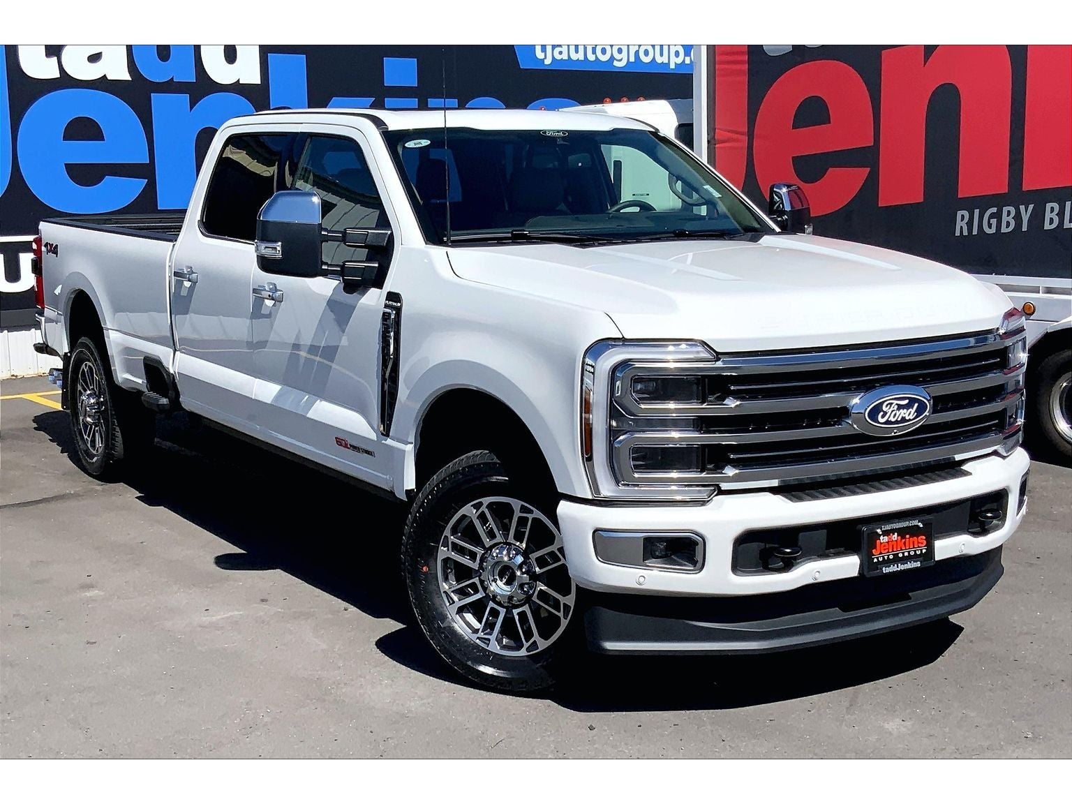 2027 Ford F-350 Super Duty Platinum