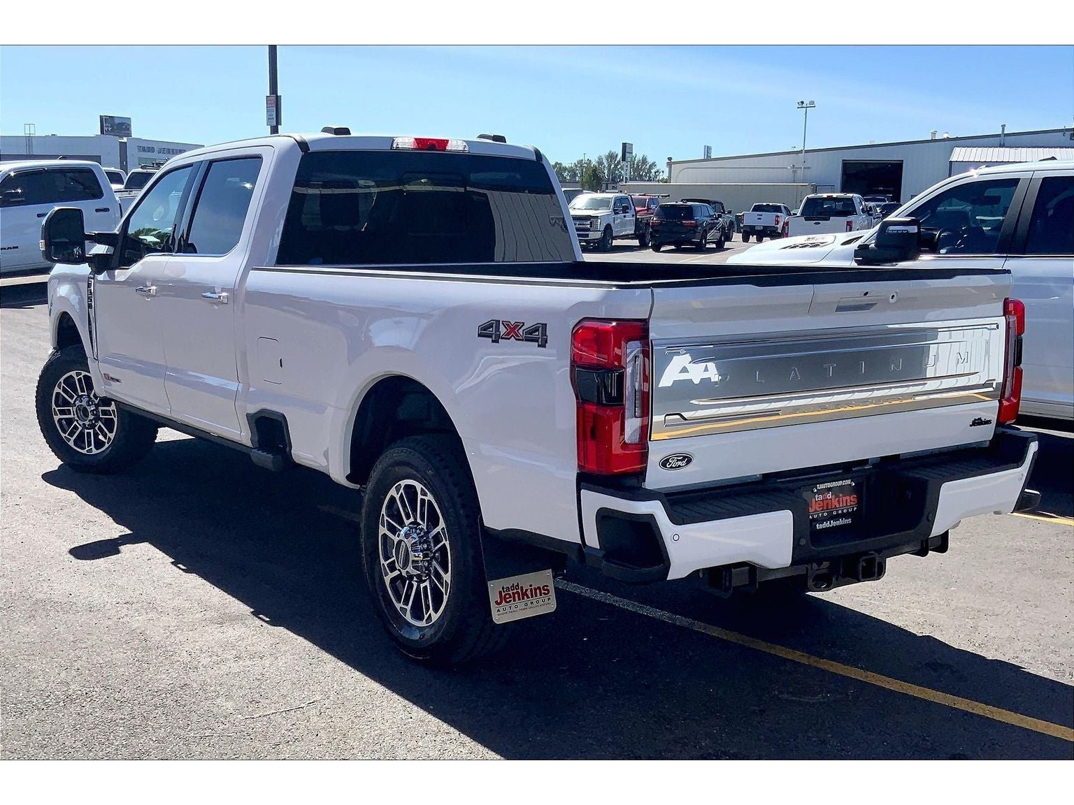 2027 Ford F-350 Super Duty Platinum