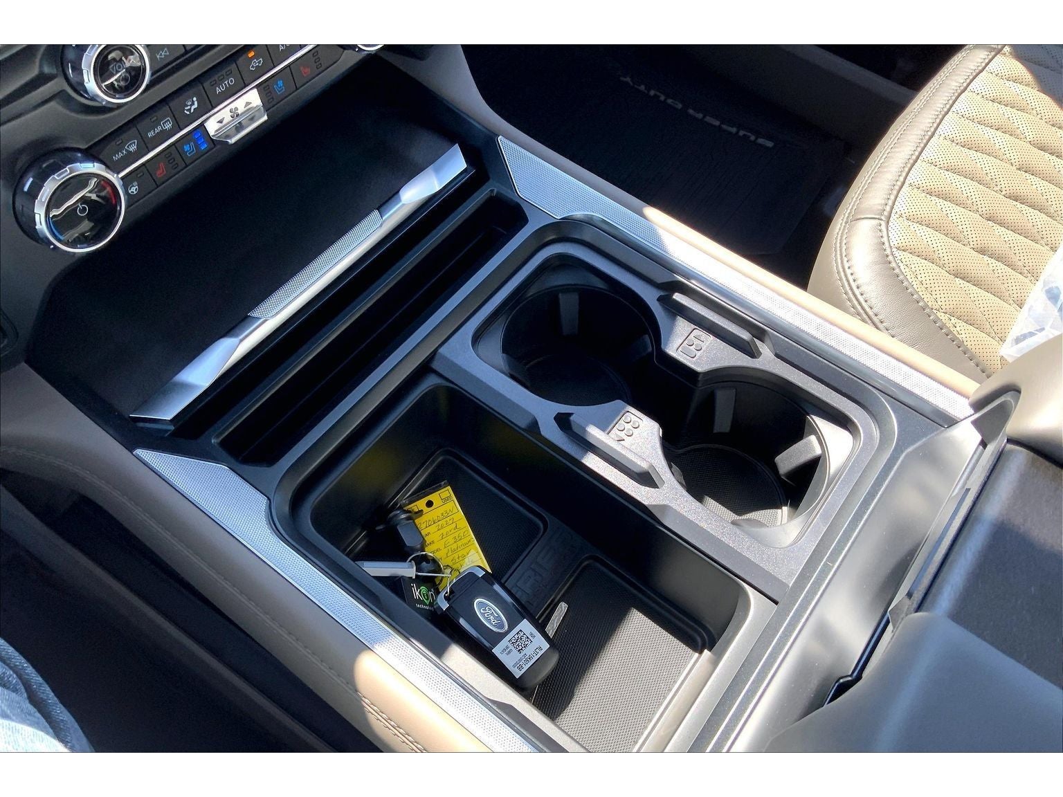 2027 Ford F-350 Super Duty Platinum