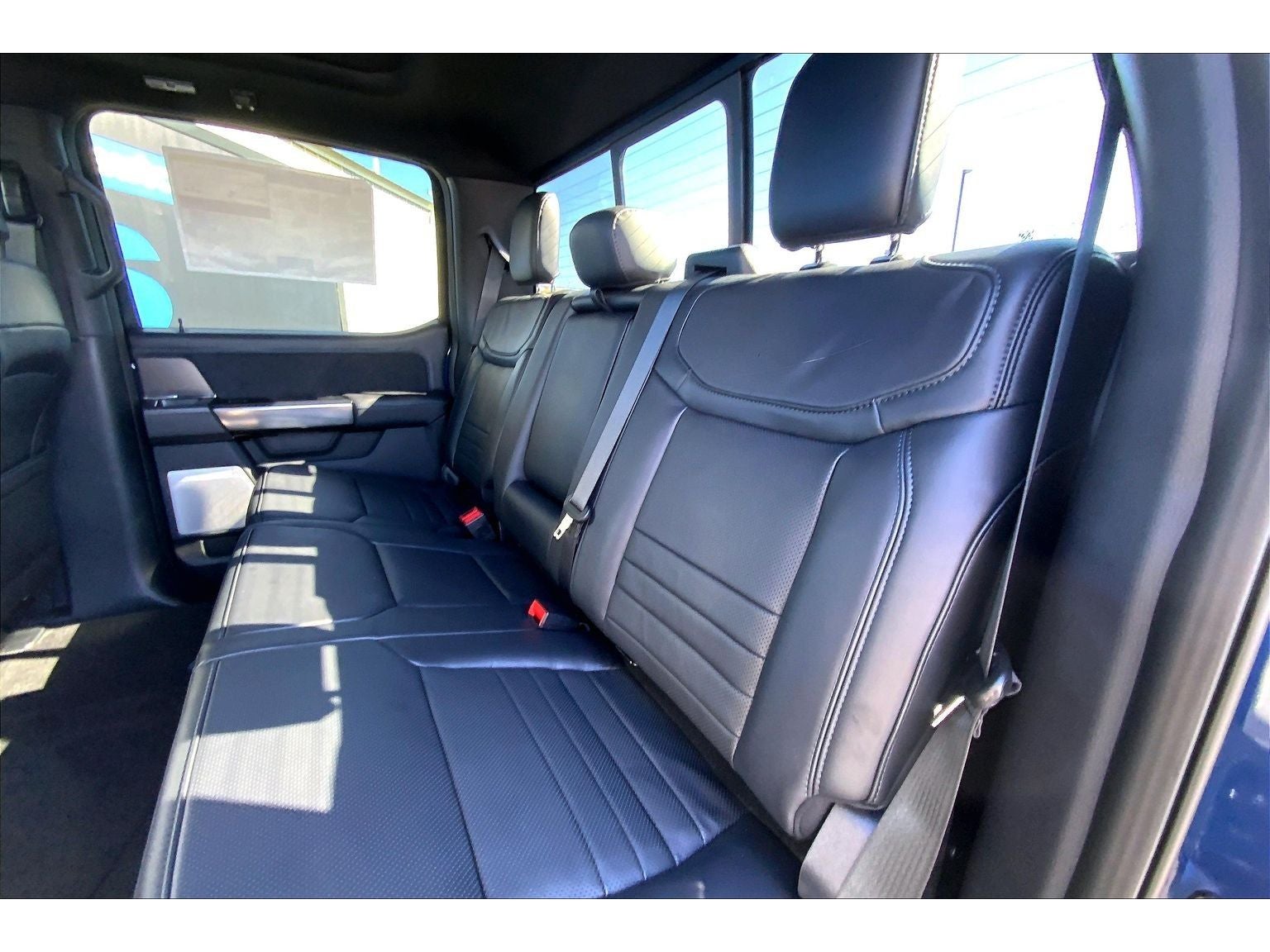 2027 Ford F-350 Super Duty Platinum