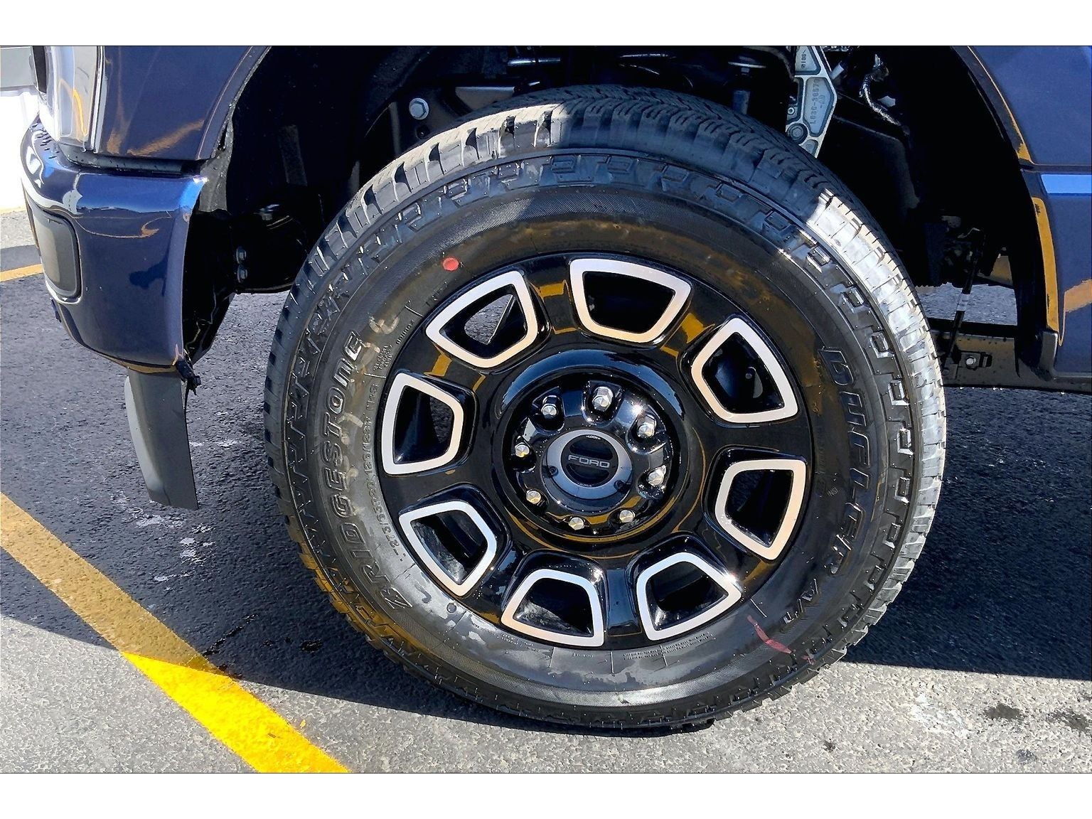 2027 Ford F-350 Super Duty Platinum