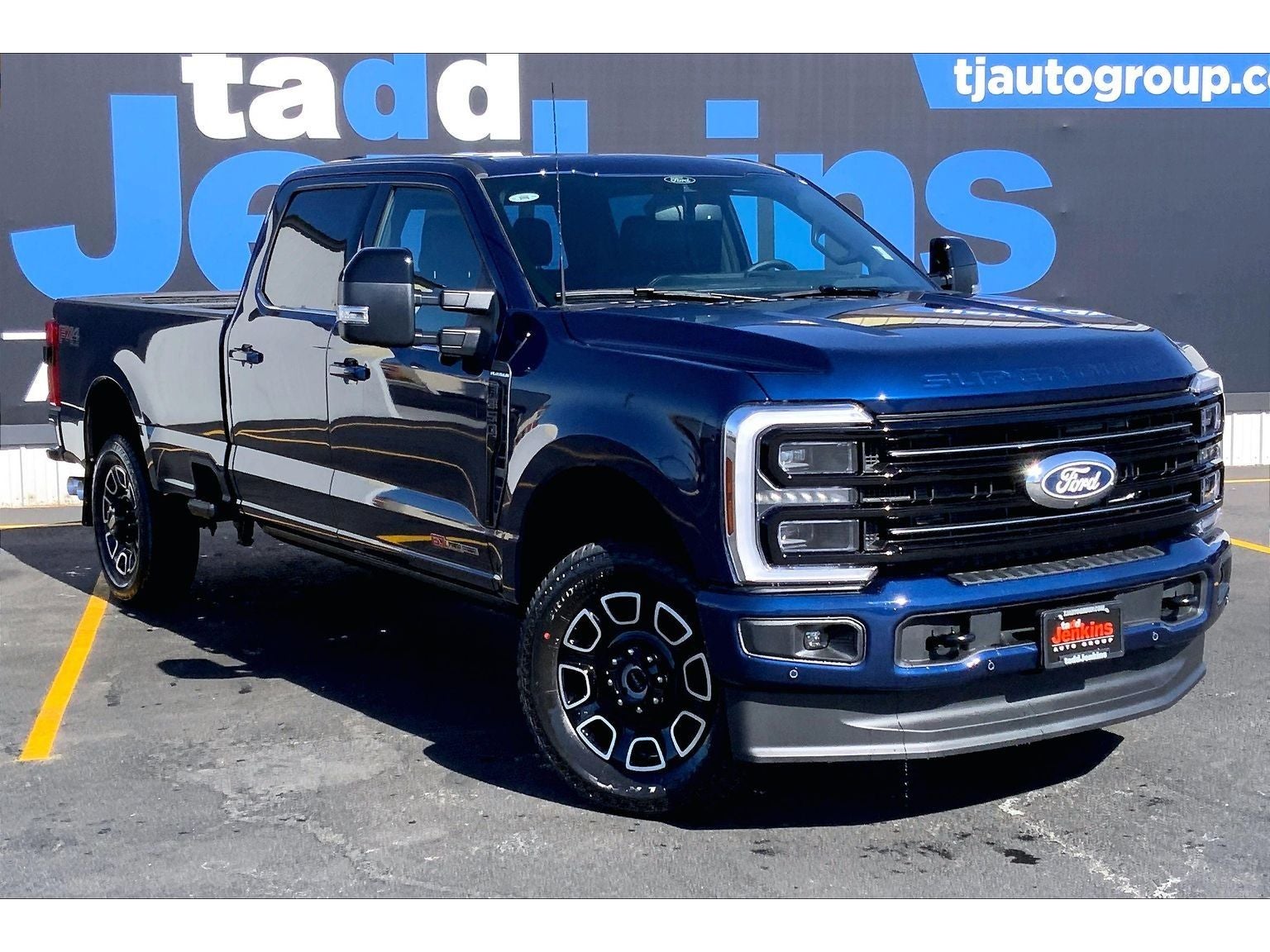2027 Ford F-350 Super Duty Platinum