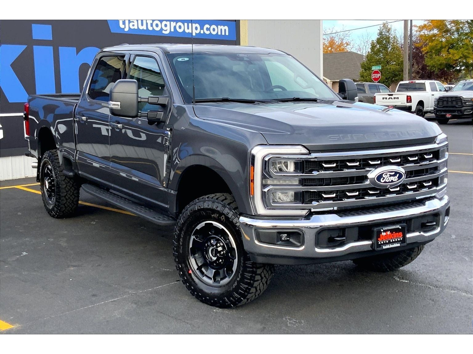 2027 Ford F-350 Super Duty XLT