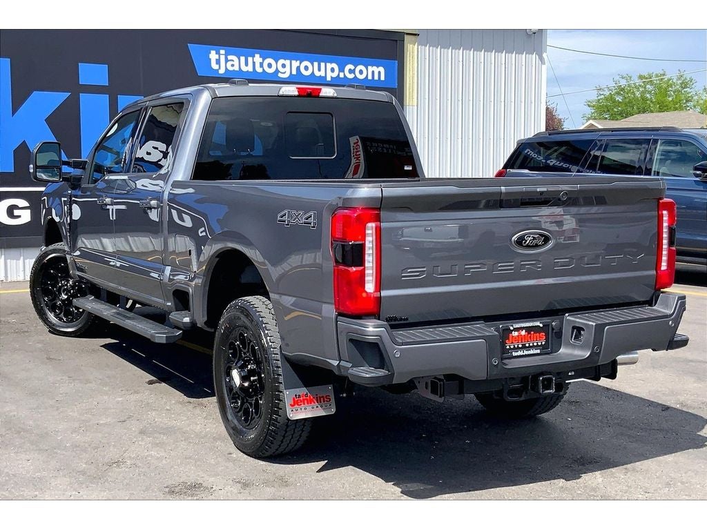 2026 Ford F-350 Super Duty LARIAT