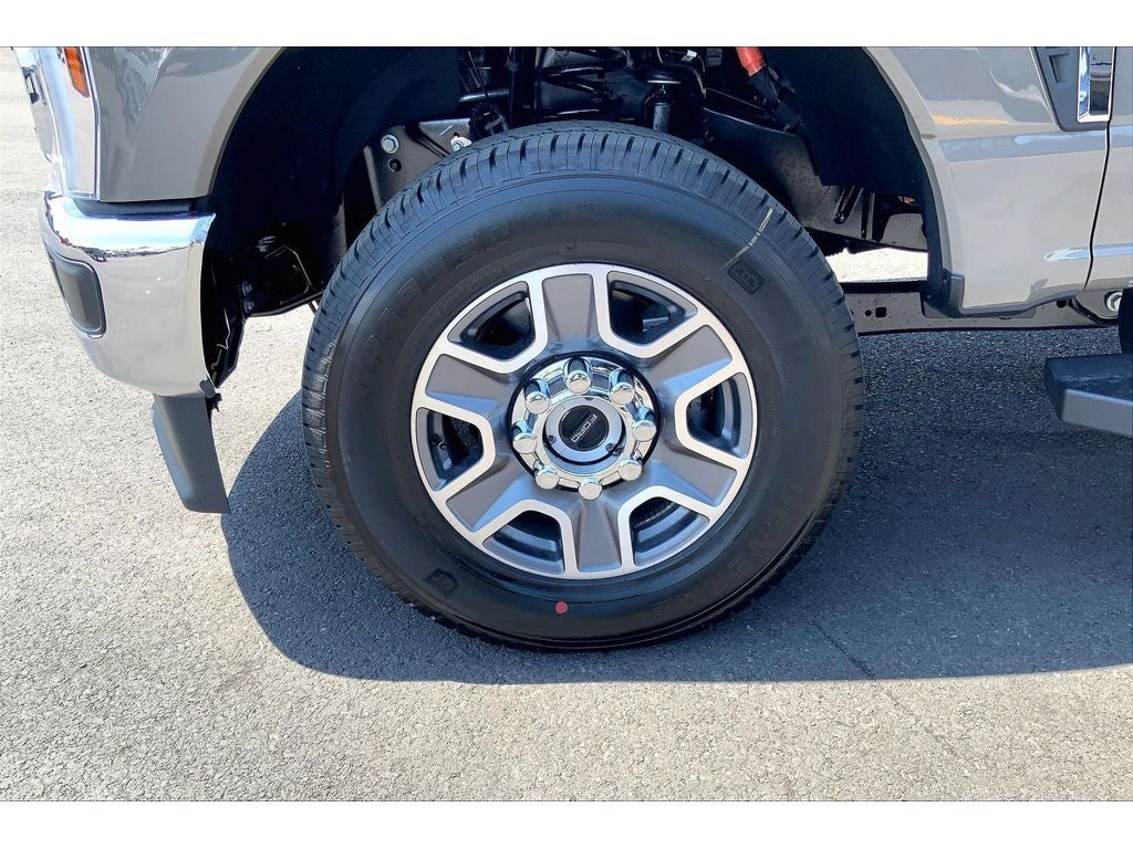 2026 Ford F-350 Super Duty LARIAT