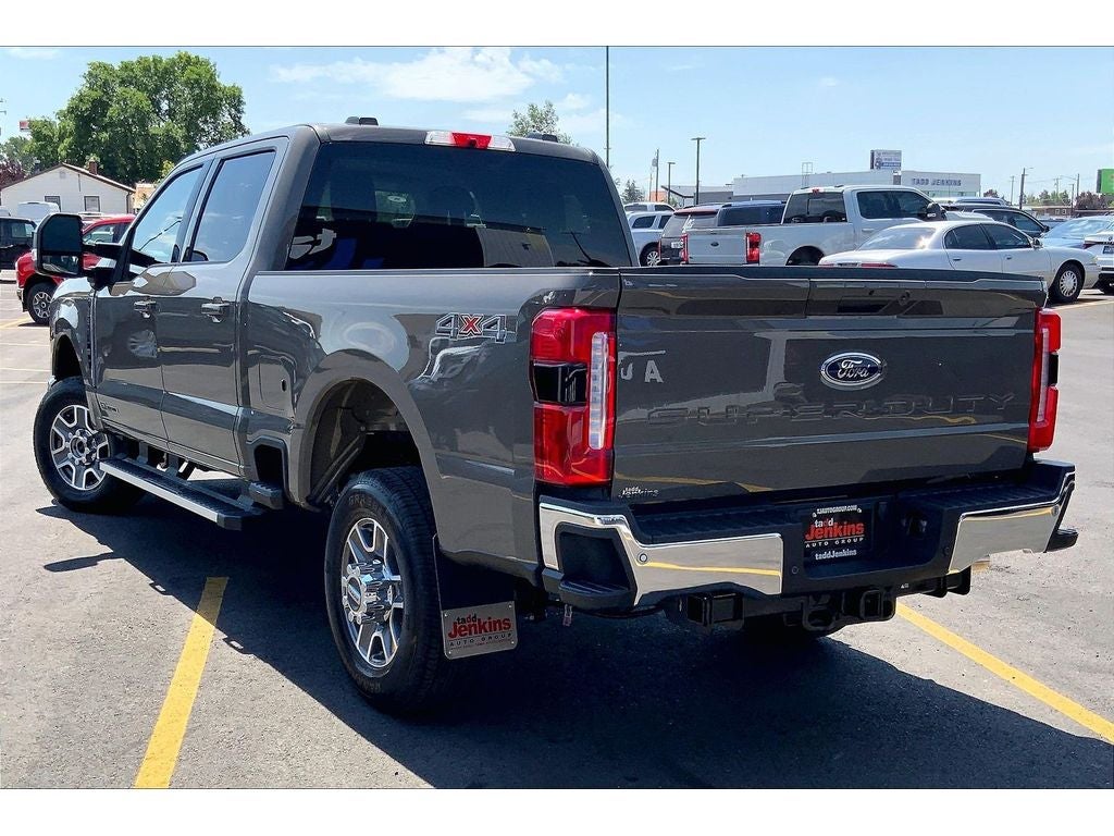 2026 Ford F-350 Super Duty LARIAT
