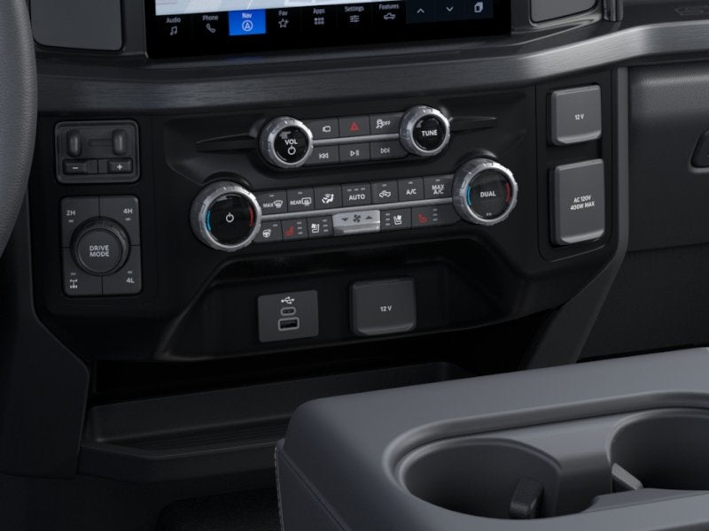 2026 Ford F-350 Super Duty LARIAT