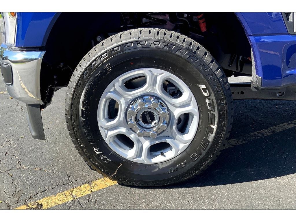 2026 Ford F-350 Super Duty XLT