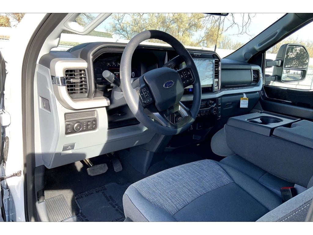 2026 Ford F-350 Super Duty XLT